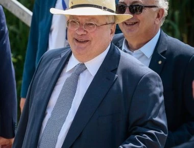 «Βόμβα» Κοτζιά: Μιλάμε με την Αλβανία και για «οριοθέτηση συνόρων»!